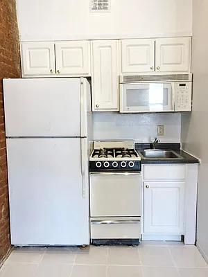 Rented by Best Apartments North Inc | media 18