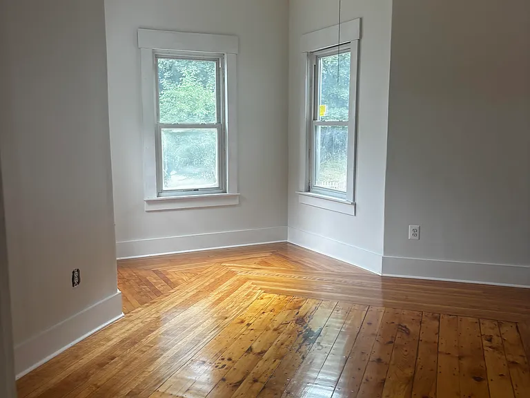 46 Channing St #2 — Photo 4