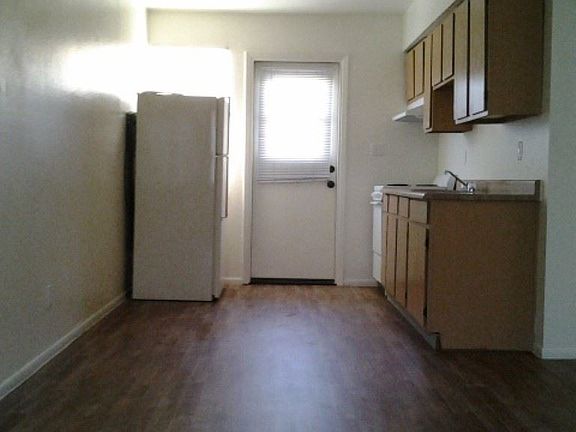 3rd image of 6019 W Alice Ave APT 07