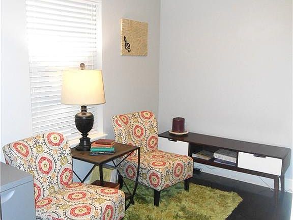 4th image of 1008 NE 20th Pl