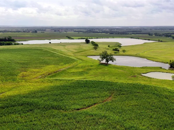 173 County Road 1341, Hillsboro, TX 76645