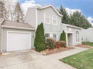 7184 Lexington Ct, Northfield, OH 44067