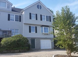 70 Ritch Ave #B, Greenwich, CT 06830