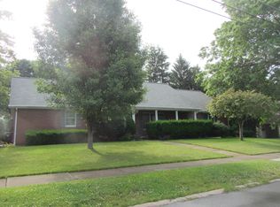 420 Wood St, Ellwood City, PA 16117