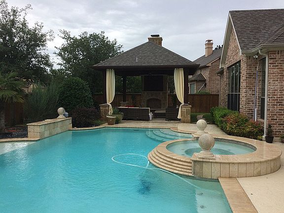 2nd image of 304 Stockton Dr