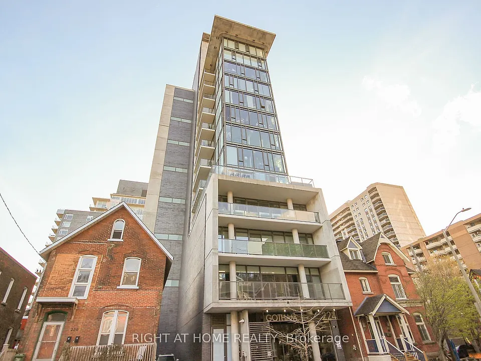 224 Lyon St N #1002