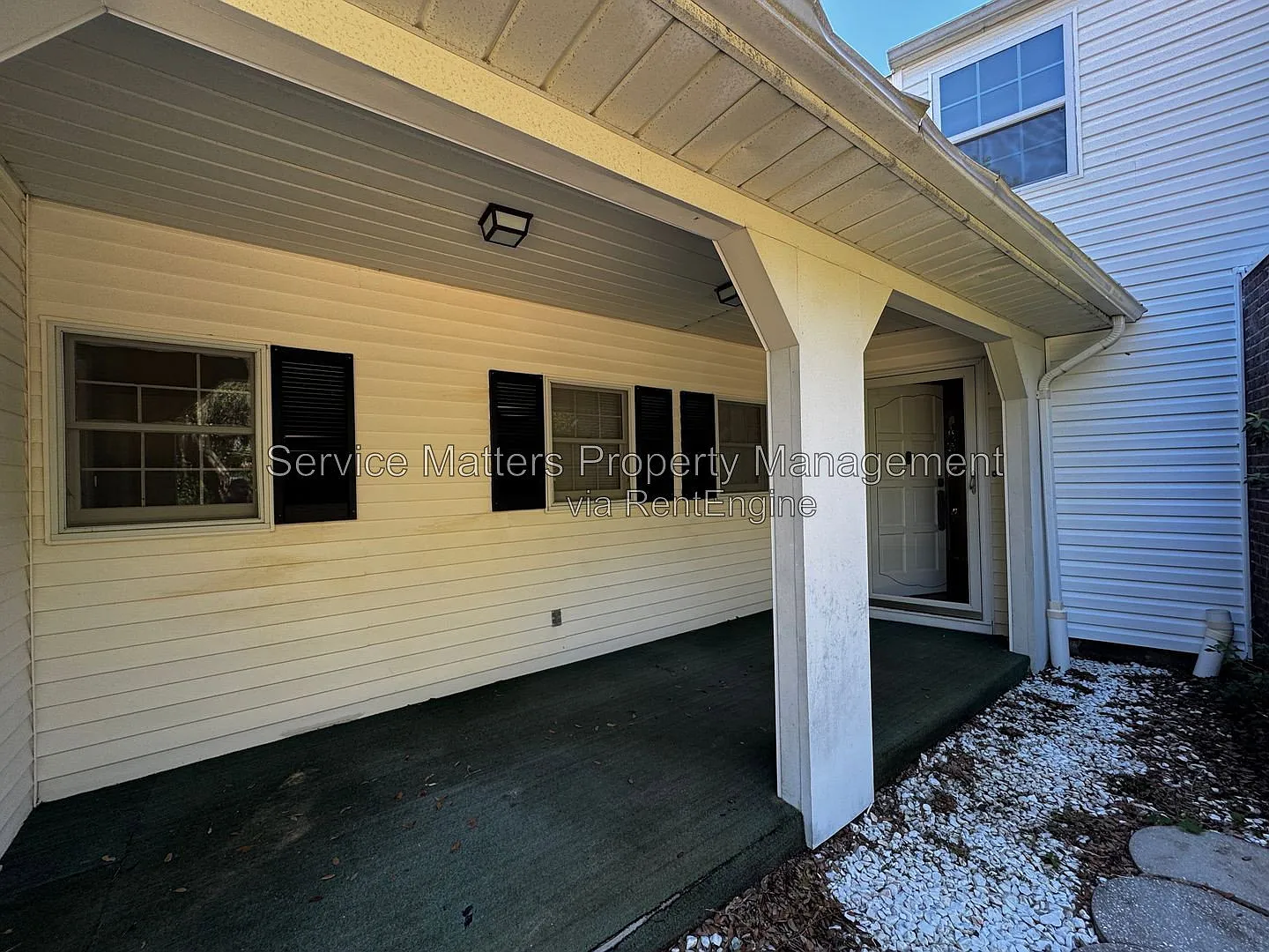 3 bed, 3.0 bath, 2642 sqft, $2,900 — Photo 3