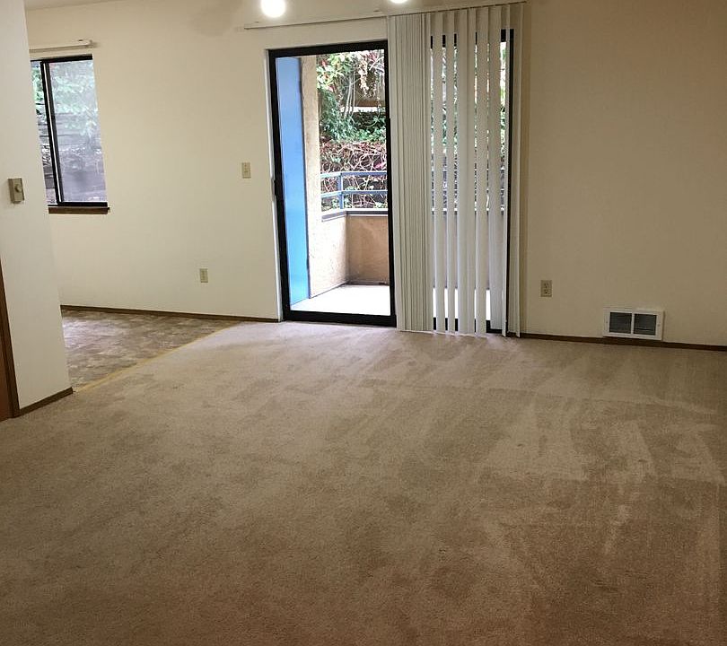 1st image of 2251 NE Blakeley St #103