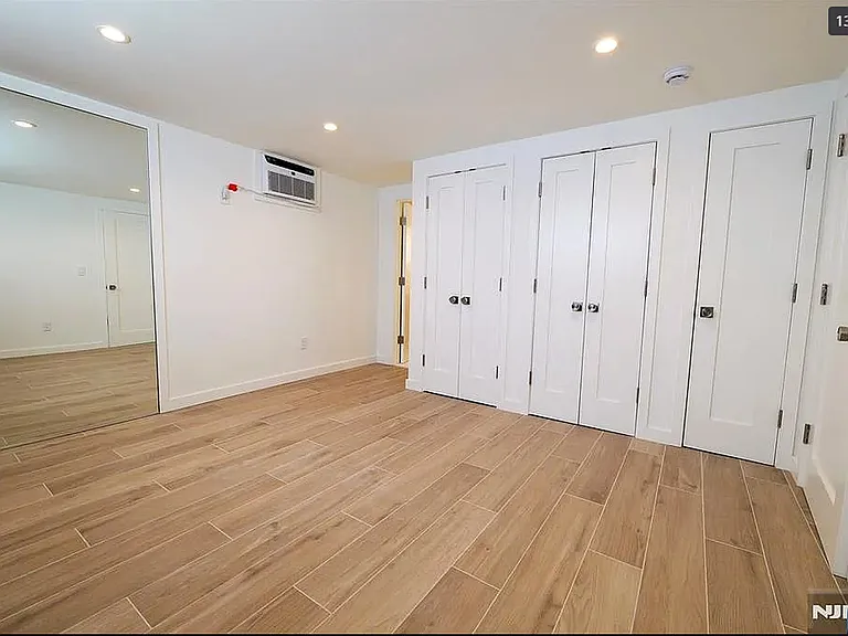 116 N Beverwyck Rd #8 — Photo 4