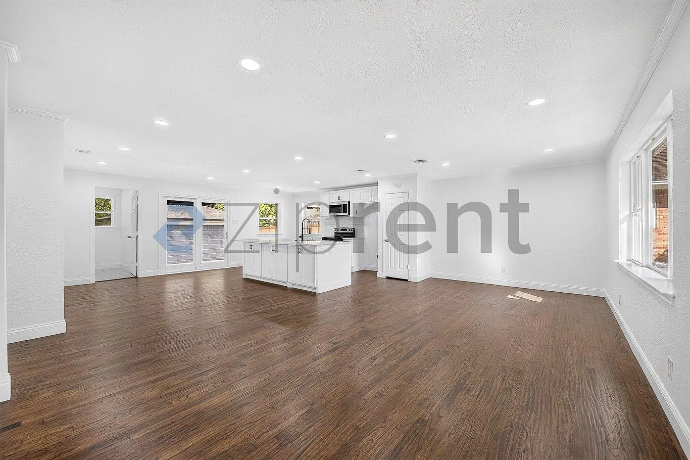 3 bed, 1638 sqft, $2,550 — Photo 4