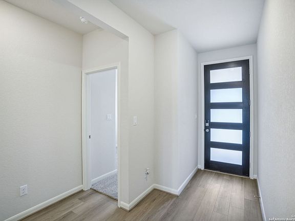 3rd image of 12922 Lusi Lane