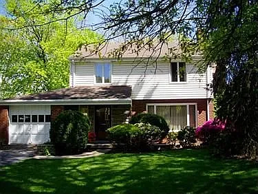 1065 Edgewood Rd photo 1