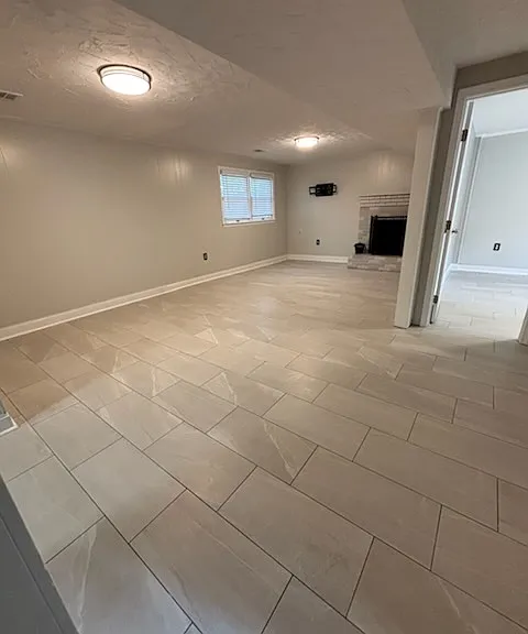 805 Norwood Ln — Photo 2