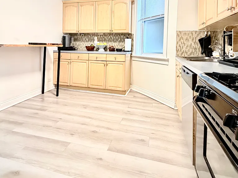 2917 N Whipple St #1 — Photo 7