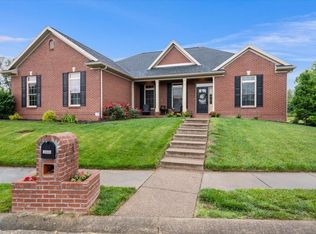 6211 Sable Ridge Dr, Newburgh, IN 47630