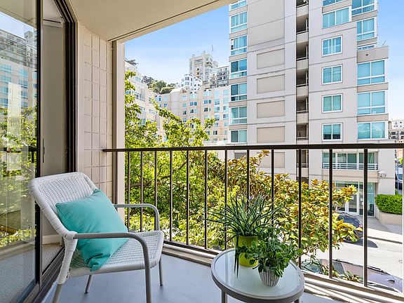 4th image of 152 Lombard St APT 207
