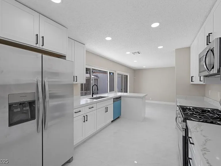 2975 Boise St — Photo 13