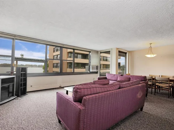 168-01 12 ave #5D, Beechhurst, NY 11357