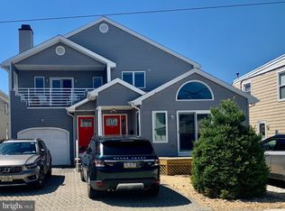 218 2nd St N FLOOR 2, Brigantine, NJ 08203
