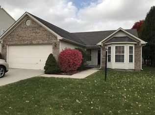 12146 Roundtree Rd, Fishers, IN 46037