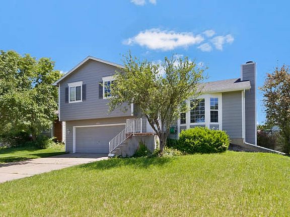2nd image of 2513 N Parkwood Ln