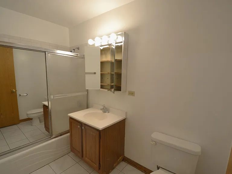 4180 Marine Terrace Apartments — Photo 70