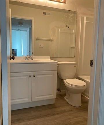 5th image of 438 Babbling Brook Dr