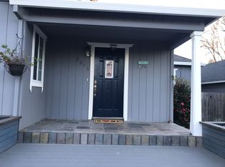 2616 Giffen Ave, Santa Rosa, CA 95407