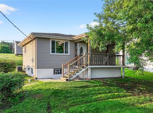 515 Wylie Ave, Elizabeth, PA