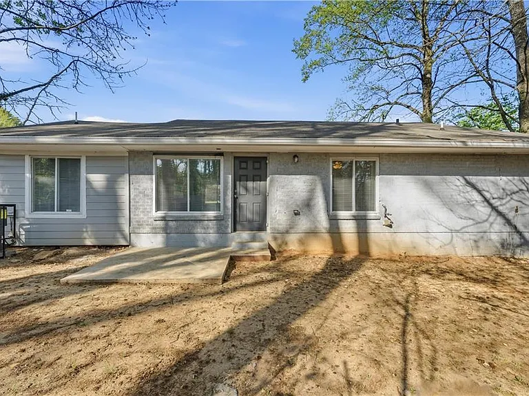 1735 Carter Ave — Photo 25