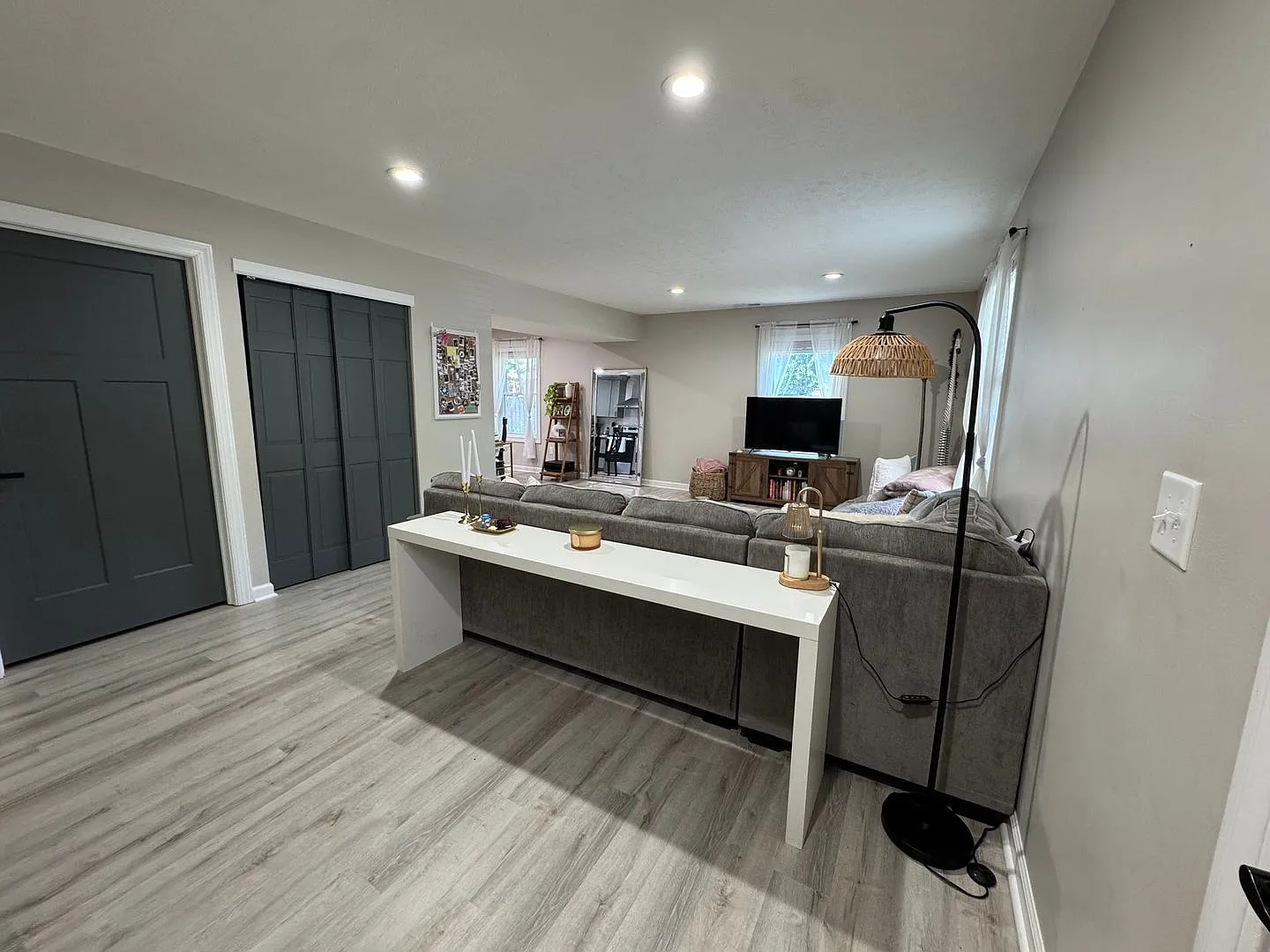 3 bed, 2.0 bath, 1350 sqft, $1,795 — Photo 2