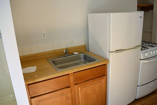 Rented by Kirrane William | media 12