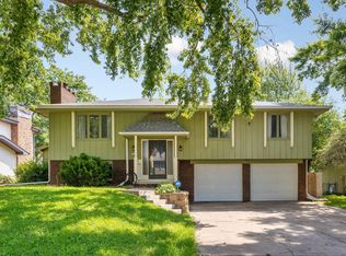 123 Upland Dr, Council Bluffs, IA 51503
