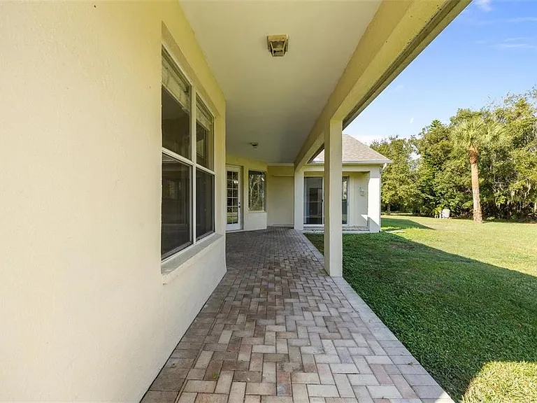 1452 Kensington Woods Dr — Photo 8