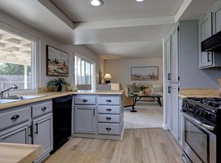 8456 Hedera Ct, Orangevale, CA 95662