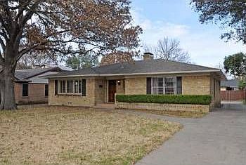 2nd image of 610 Northill Dr