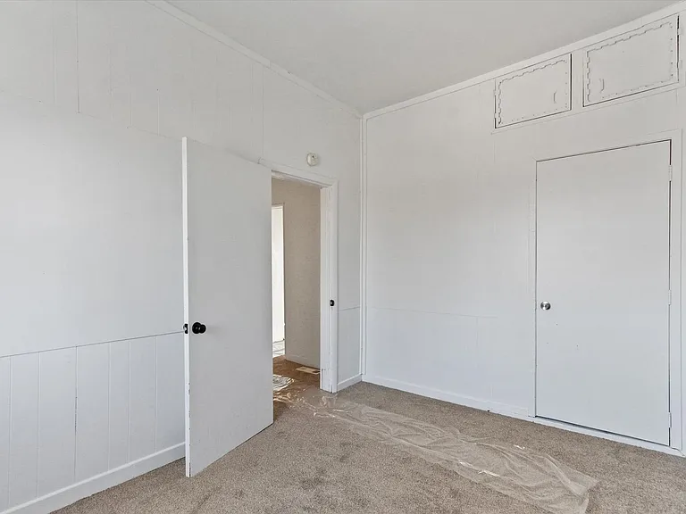 217 W College Ave — Photo 14