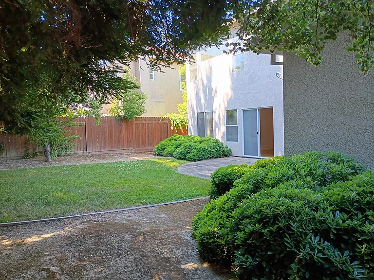 549 Cascade Dr — Photo 20
