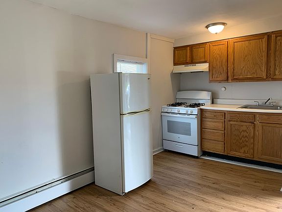 4th image of 2401 W 2nd St