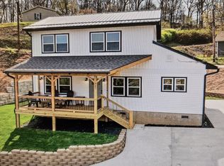 321 Park Dr, Waynesville, NC 28786