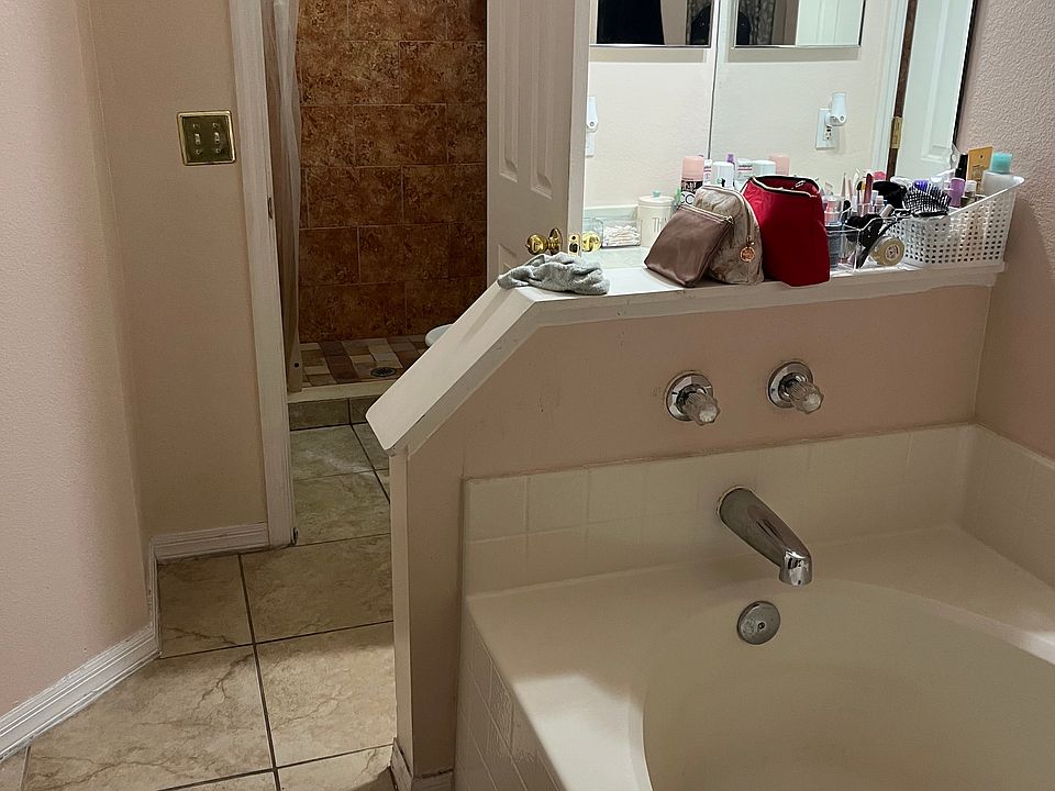 1st image of 4101 Mendenwood Ln