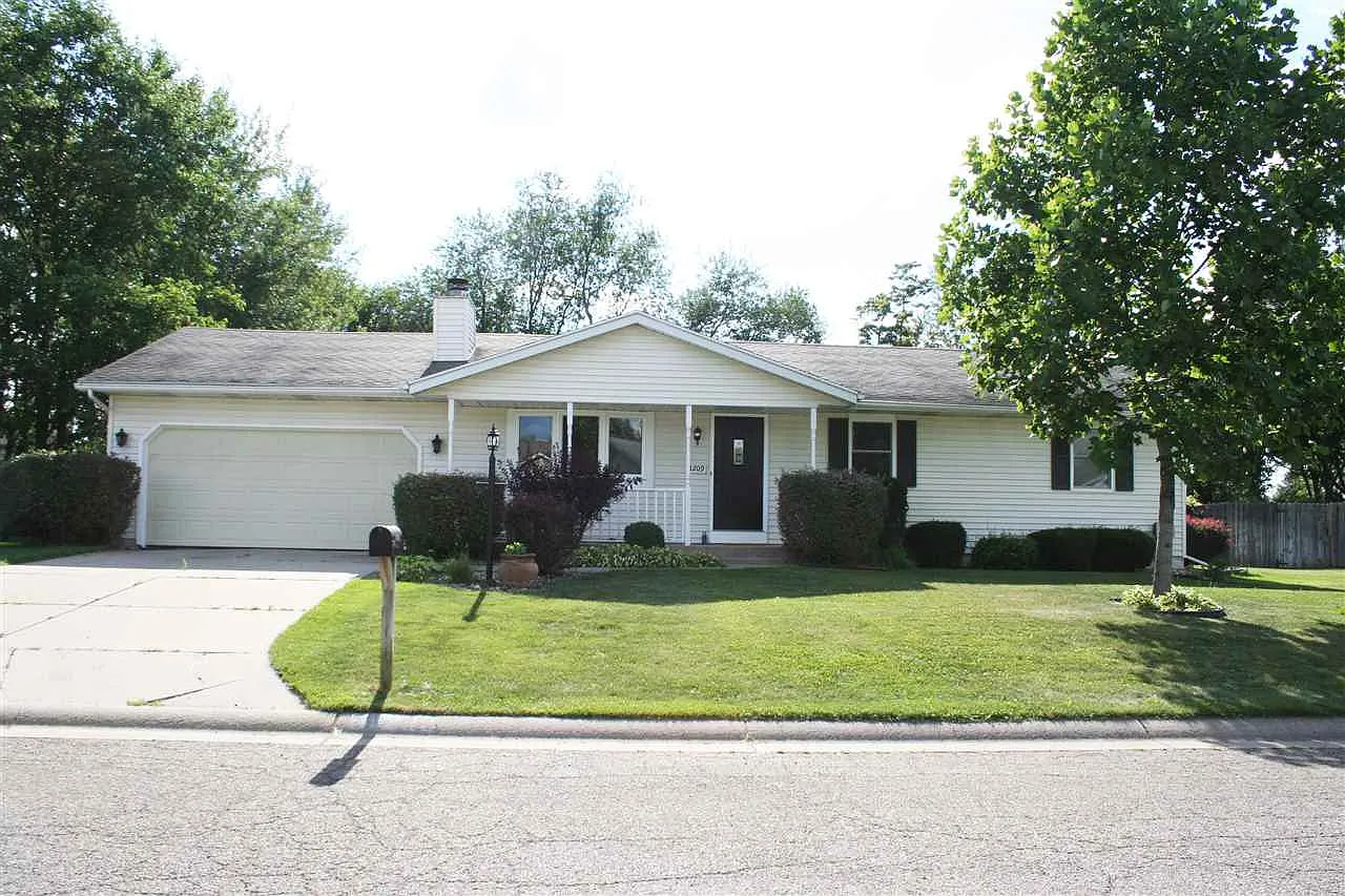 51209 Brandychase W photo 1