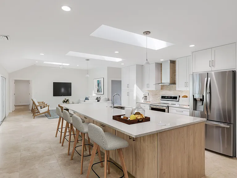 1386 S Atlantic Dr — Photo 13