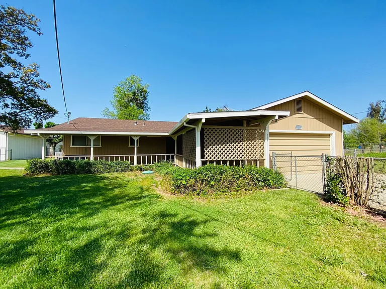 9635 Titan Rd — Photo 3