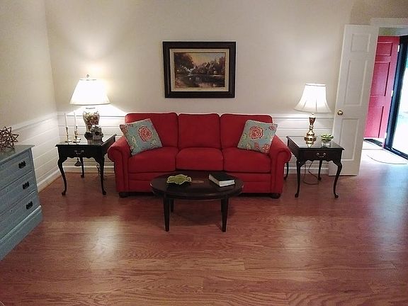 2nd image of 1512 Foxhall Dr