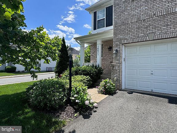 2nd image of 14971 Keavy Pl