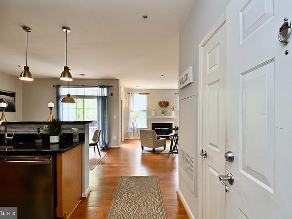 3rd image of 11503 Sperrin Cir Unit 305
