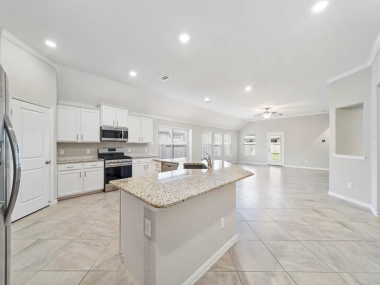 3441 Stablewood Grove Ln — Photo 2