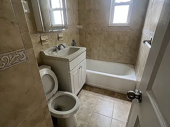 5th image of 67-20 Springfield Blvd #1