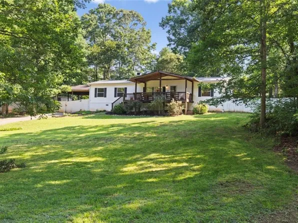 5512 Hemlock Ct, Lula, GA 30554